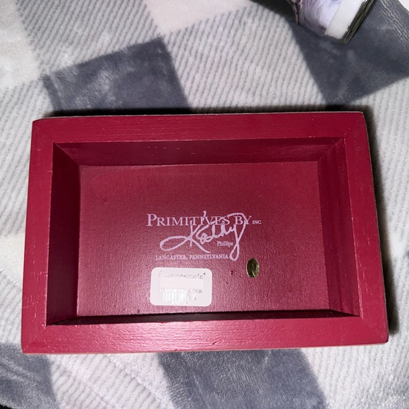 Sisters Francesca’s box wall decor - Picture 2 of 2